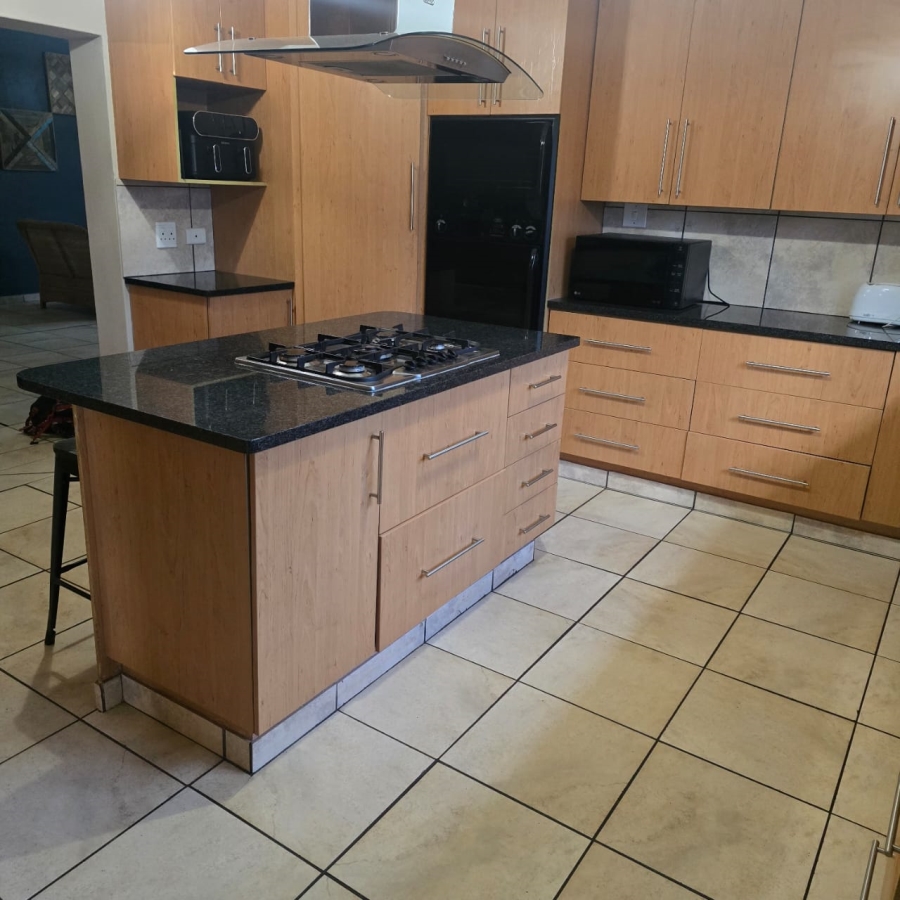 4 Bedroom Property for Sale in Kuruman Northern Cape